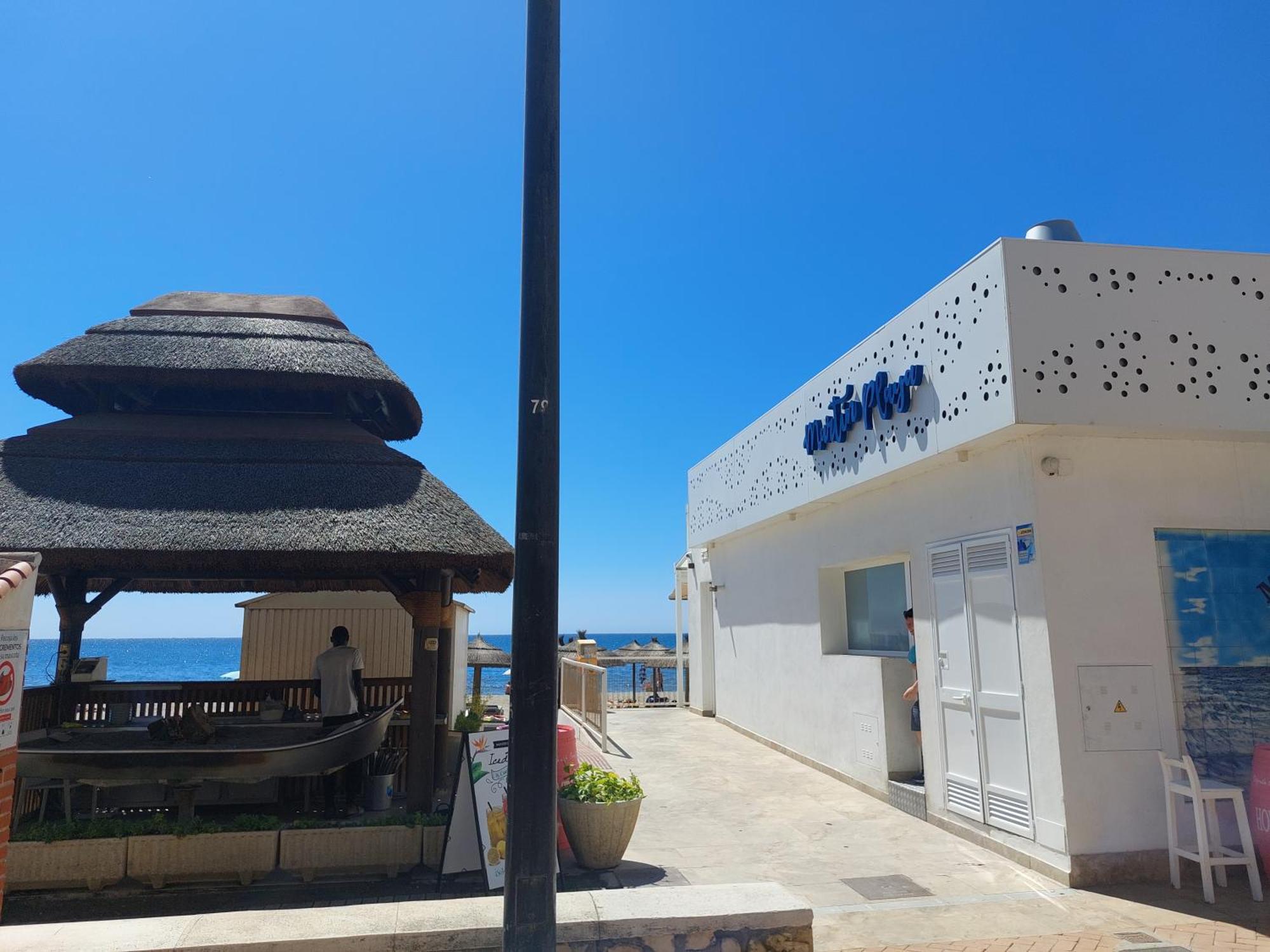 Estudio Con Piscina Y Parking, Playa A 4 Min A Pie, Tren A 2 Min Fuengirola Bagian luar foto